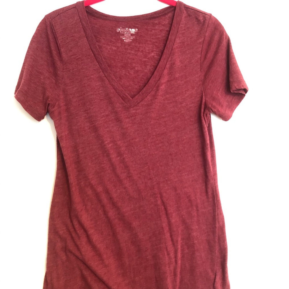 Old navy v neck tee red medium